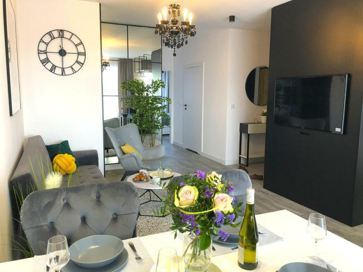 קרקוב Glamour Apartment With Big, Private Terrace מראה חיצוני תמונה