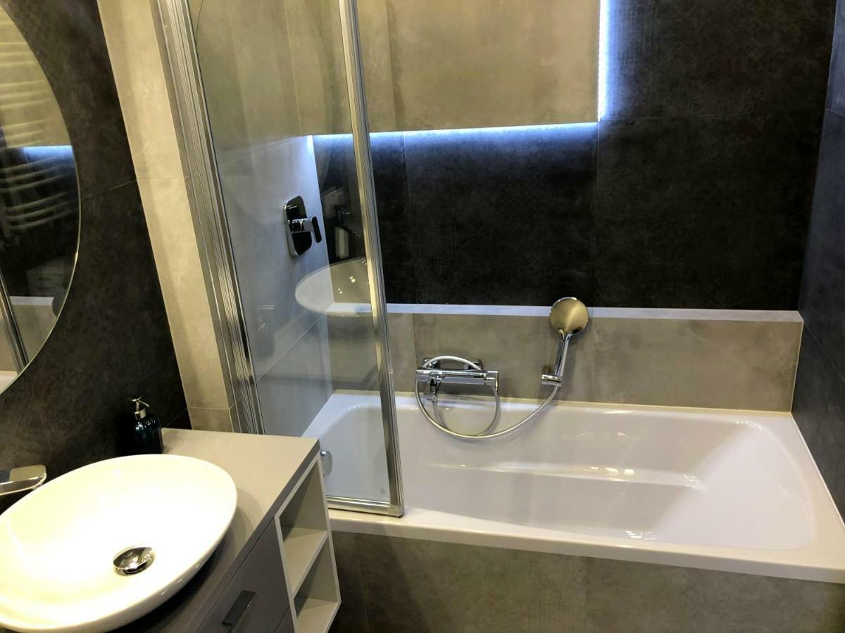 קרקוב Glamour Apartment With Big, Private Terrace מראה חיצוני תמונה
